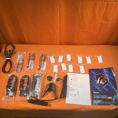 【なんば店】中古  ASRock Z790 Nova WiFi (Z790 1700 ATX DDR5) 175346 