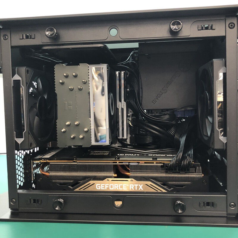 自作PC(再々出品) 自作PC】【Z590】【10700K】新社会人になる姪から予算24万円でPC