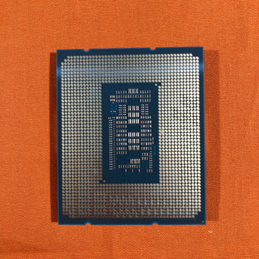 中古 INTEL Core i5 12400F (1700/2.5G/18M/C6/T12) 148615