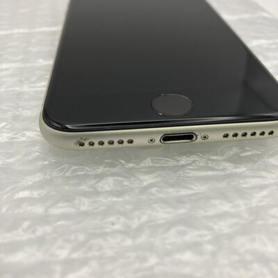 【秋葉原本店】中古  【国内版SIMフリー】Apple iPhoneSE 4.7インチ (第3世代) 64GB (スターライト) MMYD3J/A 154843 
