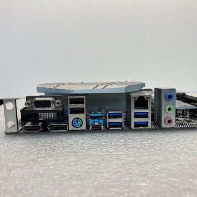 【京都店】中古  ASRock B550M Pro4 (B550 AM4 mATX DDR4) 142938 