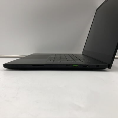 【福井日之出店】中古  RazerゲーミングノートPC(i7-13800H/16GB/SSD1TB/RTX4070/W11H) 5200000856 