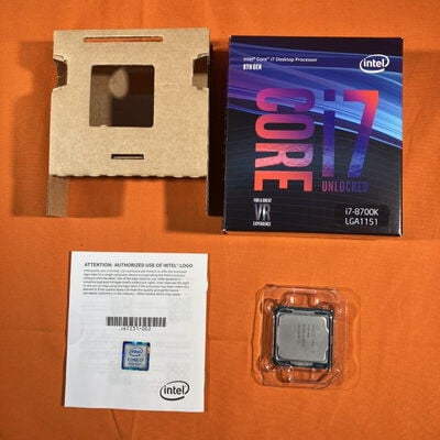 【なんば店】中古  INTEL Core i7 8700K (1151/3.70GHz/12M/C6/T12) 136197 