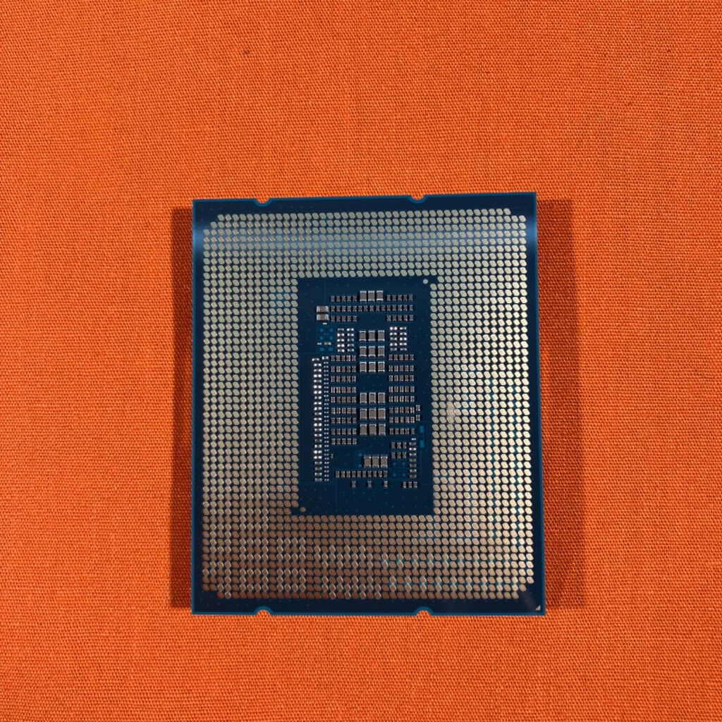 中古 INTEL Core i5 12400F (1700/2.5G/18M/C6/T12) 1460018937