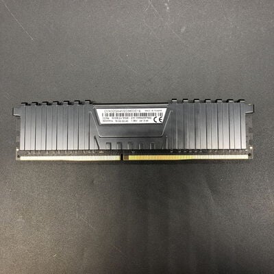 【宇都宮鶴田店】中古  PC4-28800 16GB デスクトップ用(DDR4-3600) 140734 