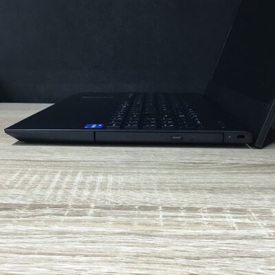 【松山環状枝松店】中古  NECVersa Pro PC-V1T46EZGM(Corei5 1335U/16GB/SSD256GB/DVDマルチ/無し/15.6/1366&times;768/W11P) 4560001426 