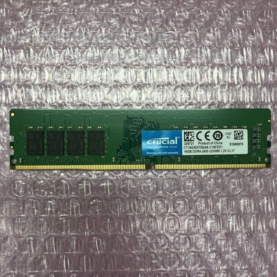 【町田店】中古  PC4-19200 16GB デスクトップ用(DDR4-2400) 135639 