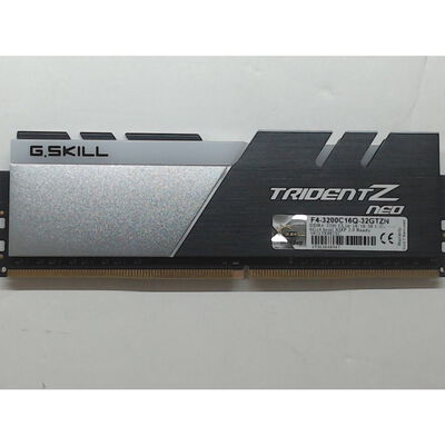 【前橋ｲﾝﾀｰｱｶﾏﾙ店】中古  PC4-25600 8GB デスクトップ用(DDR4-3200) 140727 