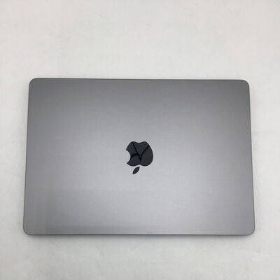 【白山FM松任店】中古  MacBook Air 13インチ 2024 M2 (8CPU/8GPU) メモリ16GB SSD256GB MC7U4J/A スペースグレイ 4950002431 