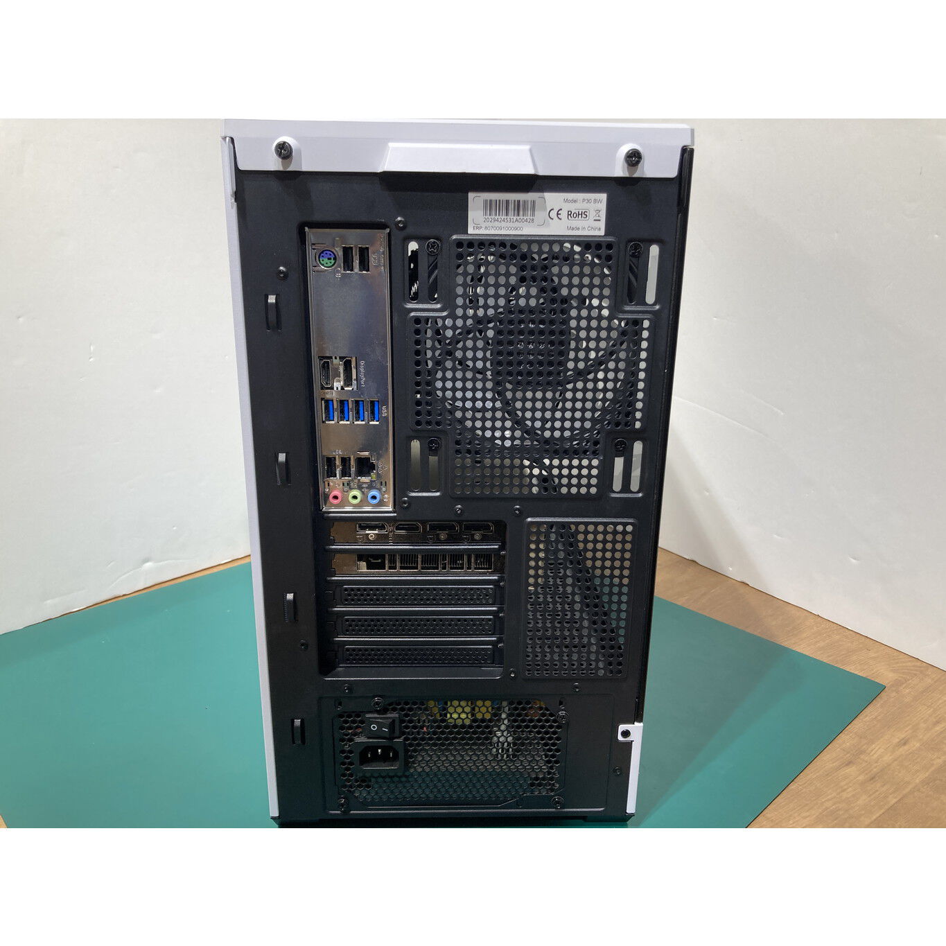 中古 自作パソコン (AMD Ryzen 5 5600X /16GB/RX5700XT/SSD 500GB/-/OS