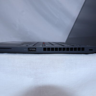 【通販センター】中古  Lenovo ThinkPad T14s Gen 2(Intel Core i5 1145G7 2.60GHz/16GB DDR4/SSD256GB/-/オンボード/14/1920x1080/Wi-Fi/WEBCAM/W11H/VBT) 203270 