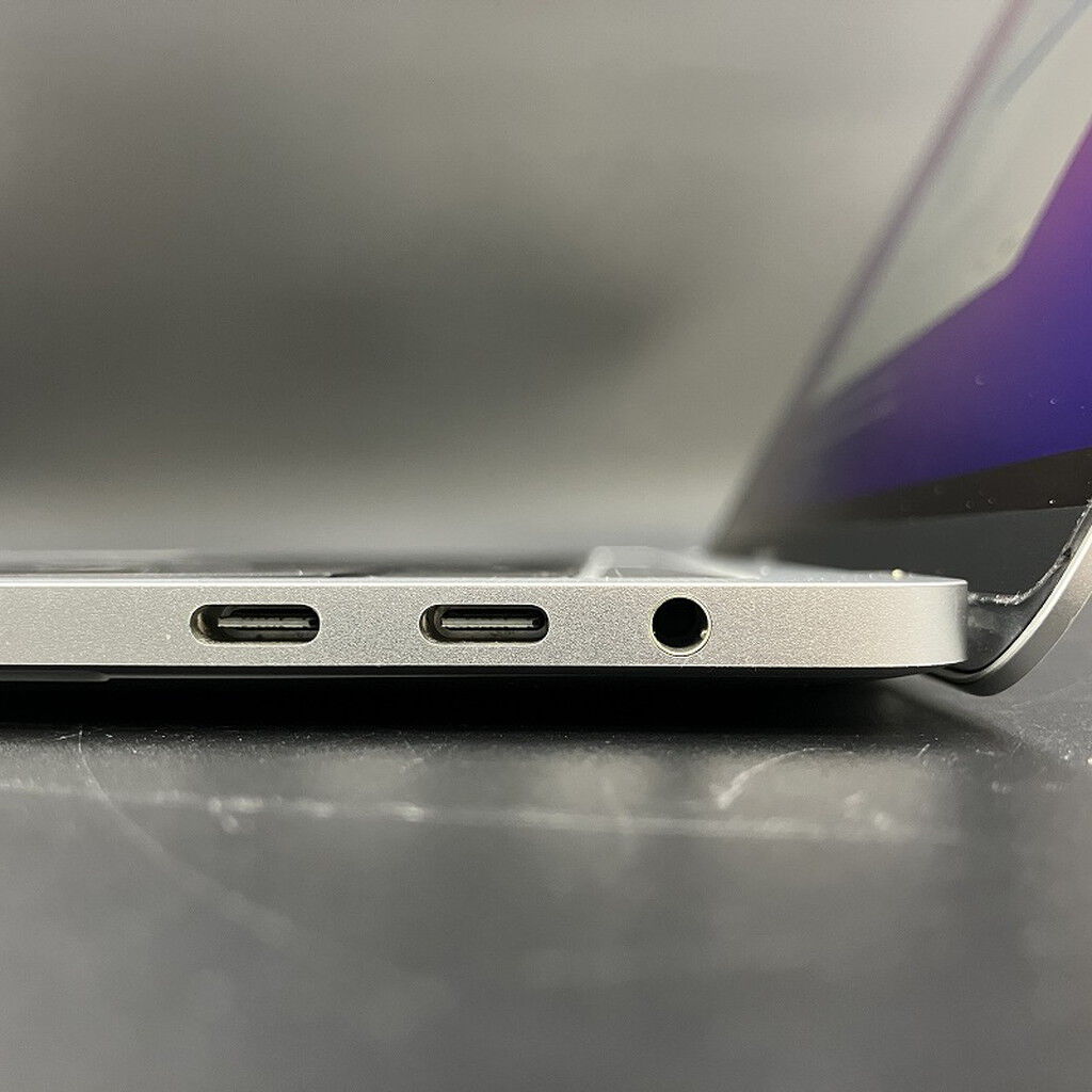 中古 Apple MacBook Pro 13インチ Touch Bar搭載 Late 2016 Core i5