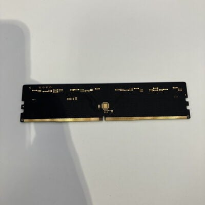 【なんば店】中古  PC5-38400 16GB デスクトップ用(DDR5-4800) 149151 