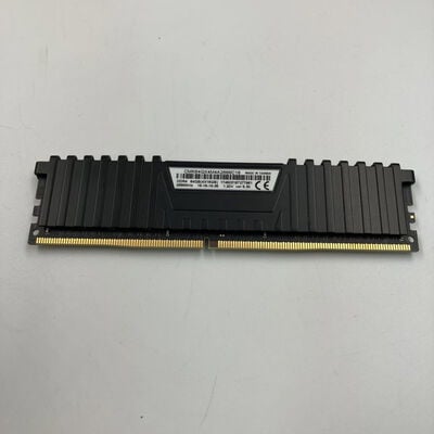 【なんば店】中古  PC4-21300 16GB デスクトップ用(DDR4-2666) 135638 