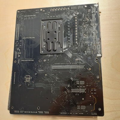 【鹿児島店】中古  ASRock B650 PG Lightning WiFi (B650 AM5 ATX DDR5) 4700000734 