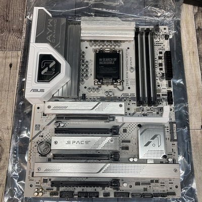 【広島店】中古  ASUS Z890 AYW GAMING WIFI W (Z890 1851 ATX DDR5) 172181 