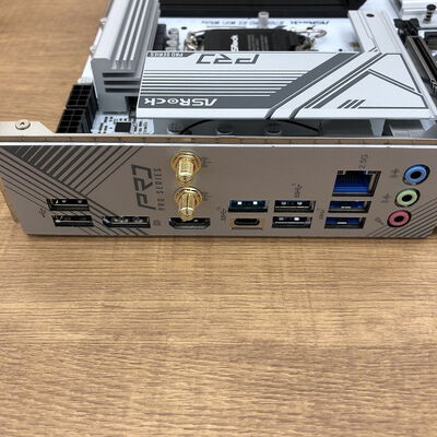 【宇都宮鶴田店】中古  ASRock B760 Pro RS WiFi White (B760 1700 ATX DDR5) 5280000791 
