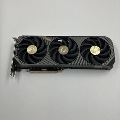 【なんば店】中古  ZOTAC ZT-B50700J-10P SOLID OC (RTX5070 12GB) 176911 