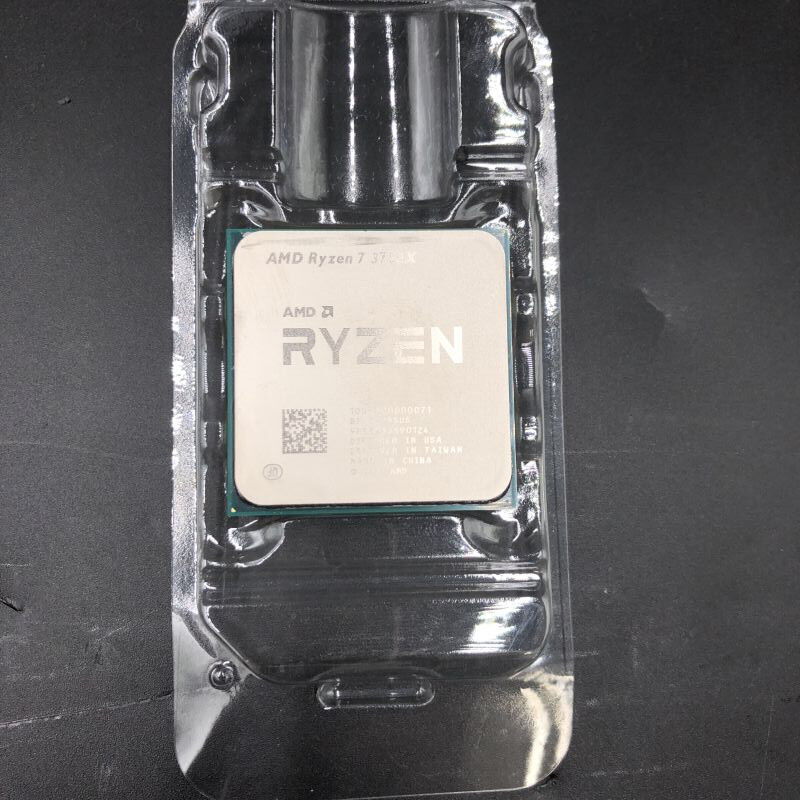 中古 AMD Ryzen 7 3700X (AM4/3.6/36M/C8/T16/65W) 140025