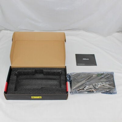 【通販センター】中古  ASRock Radeon RX 7600 Challenger 8GB OC 180526 