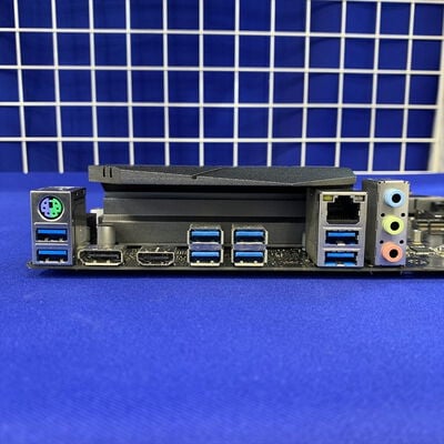 【横浜駅前店】中古  ASRock X570 Phantom Gaming 4 (X570 AM4 ATX DDR4) 140055 