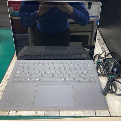 【広島店】中古  Microsoft Surface Laptop 3 (Intel Core i5 1035G7 1.2GHz/8GB/SSD128GB/-/オンボード/13.5/2256x1504/Wi-Fi/WEBCAM/W11H64) 176371 