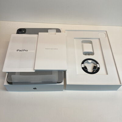 【京都店】中古  Apple 11インチiPad Pro M5 Wi-Fiモデル 256GB（標準ガラス搭載）- スペースブラック スペースブラック MDWK4J/A 3180006245 