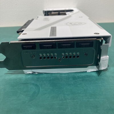 【浦添城間店(沖縄)】中古  各社 GeForce RTX5070Ti (16GB PCI-E) 176558 