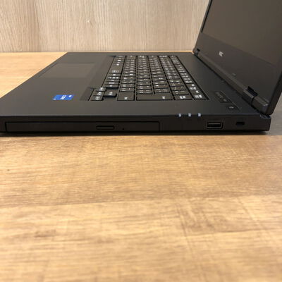 【姫路店】中古  NEC VersaPro VKT42XZFB(i5-1135G7/8GB/SSD256GB/W11P) 4740001373 