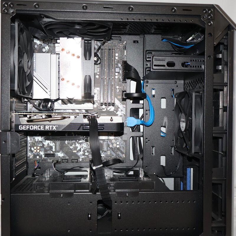 中古 THIRDWAVE GALLERIA SK(Intel Core i7 13700F/16GB DDR4 (PC4