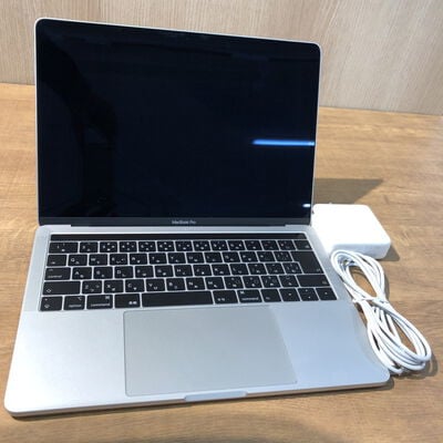【姫路店】中古  Apple MacBook Pro 13インチ (i5 1.4GHz/8GB/256GB) シルバー Touch Bar搭載 MUHR2J/A (Mid 2019) 141233 