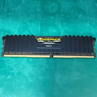 【静岡東瀬名店】中古  PC4-28800 8GB デスクトップ用 140733 