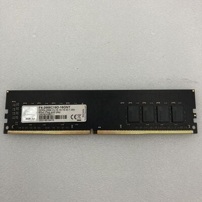 【新潟店】中古  PC4-21300 8GB デスクトップ用(DDR4-2666) 126165 