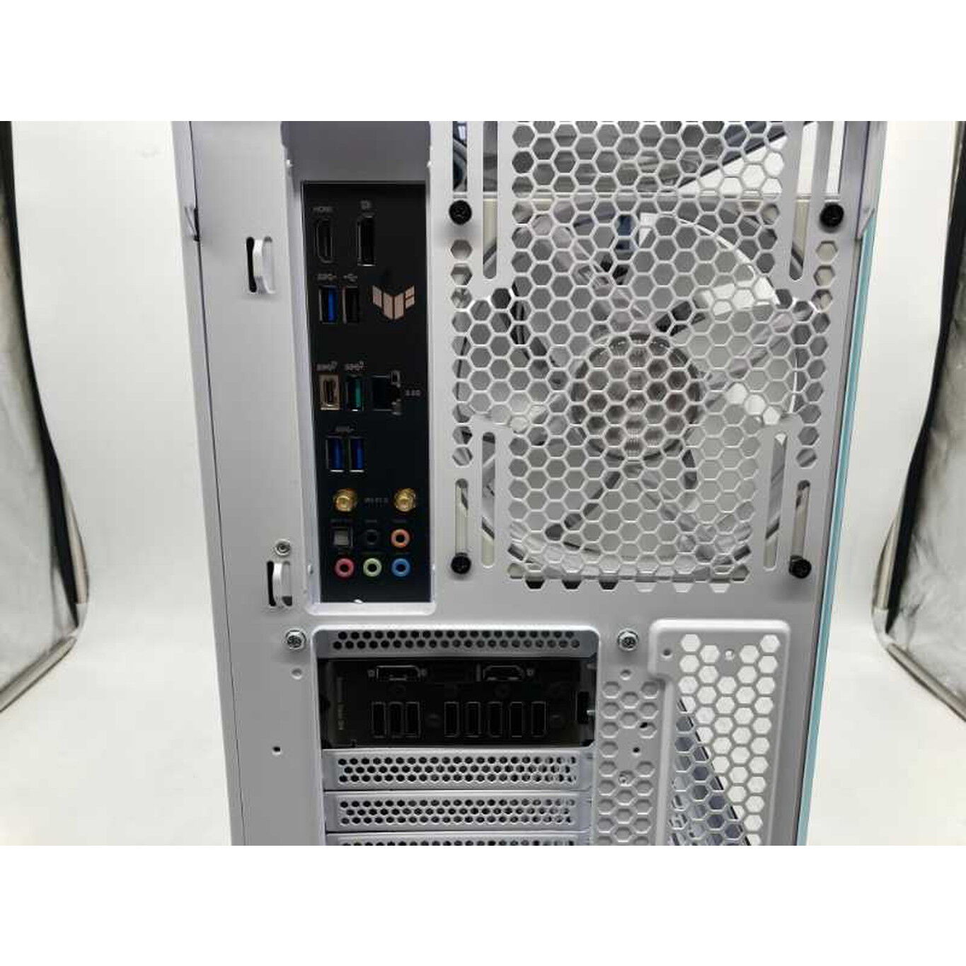 中古 自作パソコン(i5 13600KF/32GB/M.2 SSD1TB/RTX4070 12GB/OS無 中古 自作パソコン(i5 13600KF/32GB/M.2 SSD1TB/RTX4070 12GB/OS無