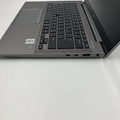 【なんば店】中古  HP ZBook Firefly 14 G7(Intel Core i7 10610U 1.80GHz/32GB DDR4/SSD1TB/-/オンボード/14/1920x1080/Wi-Fi/WEBCAM/W11H/VBT) 192626 