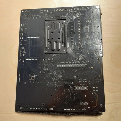 【鹿児島店】中古  ASRock B650 PG Lightning WiFi (B650 AM5 ATX DDR5) 4700000734 