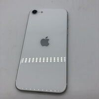 中古  【au】Apple iPhoneSE 4.7インチ (第2世代/2020) 64GB (ホワイト) MHGQ3J/A 新パッケージ版 146172 