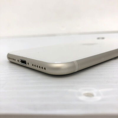 【徳島住吉店】中古  【docomo版SIMフリー】Apple iPhoneSE 4.7インチ (第3世代) 64GB (スターライト) MMYD3J/A 154834 