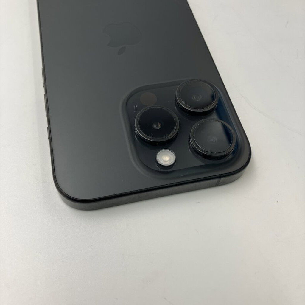 中古 【docomo版SIMフリー】Apple iPhone15 Pro 6.1インチ 256GB