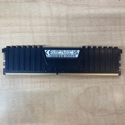 【千葉店】中古  CORSAIR PC4-25600 8GB デスクトップ用 3250005808 