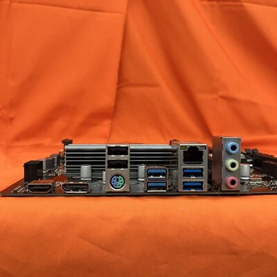 【なんば店】中古  ASRock B550M Phantom Gaming 4 (B550 AM4 mATX DDR4) 3280021142 