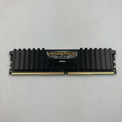 【なんば店】中古  PC4-21300 16GB デスクトップ用(DDR4-2666) 135638 