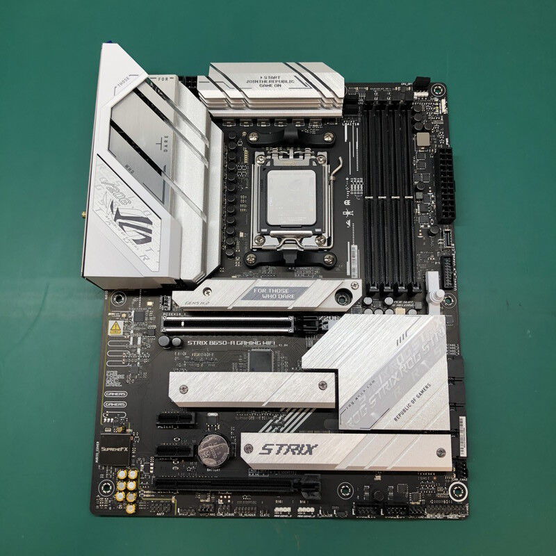 中古 ASUS ROG STRIX B650-A GAMING WIFI (B650 AM5 ATX DDR5