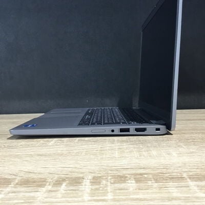 【松山環状枝松店】中古  DELL Latitude 5320(Intel Core i5 1145G7 2.60GHz/16GB DDR4/SSD256GB/-/オンボード/13.3/1920x1080/Wi-Fi/WEBCAM/W11P/VBT) 192703 