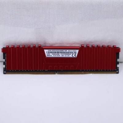 【通販センター】中古  PC4-21300 8GB デスクトップ用(DDR4-2666) 126165 