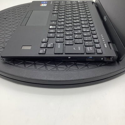 【堺七道店】中古  FMVU34012(i7-1185G7/8GB/SSD500GB/W11P) 4660002868 