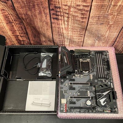 【富士青葉店】中古  GIGABYTE Z370 AORUS Ultra Gaming (Z370 1151 ATX DDR4) 136230 