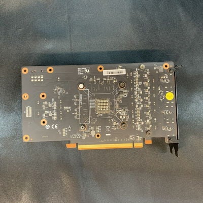 【横浜駅前店】中古  玄人志向 RD-RX6600-E8GB/DF (RX 6600 8GB) 147697 