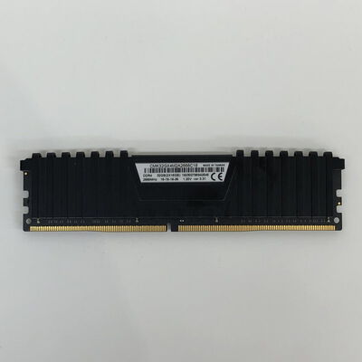 【津ラッツ店】中古  PC4-21300 16GB デスクトップ用(DDR4-2666) 135638 