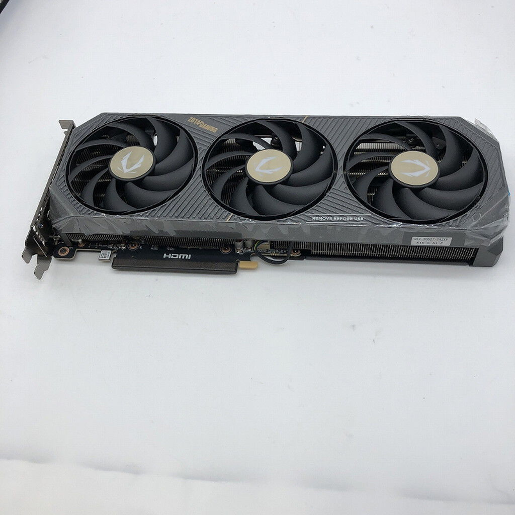 中古 ZOTAC GAMING GeForce RTX 5070 SOLID OC ZT-B50700J-10P